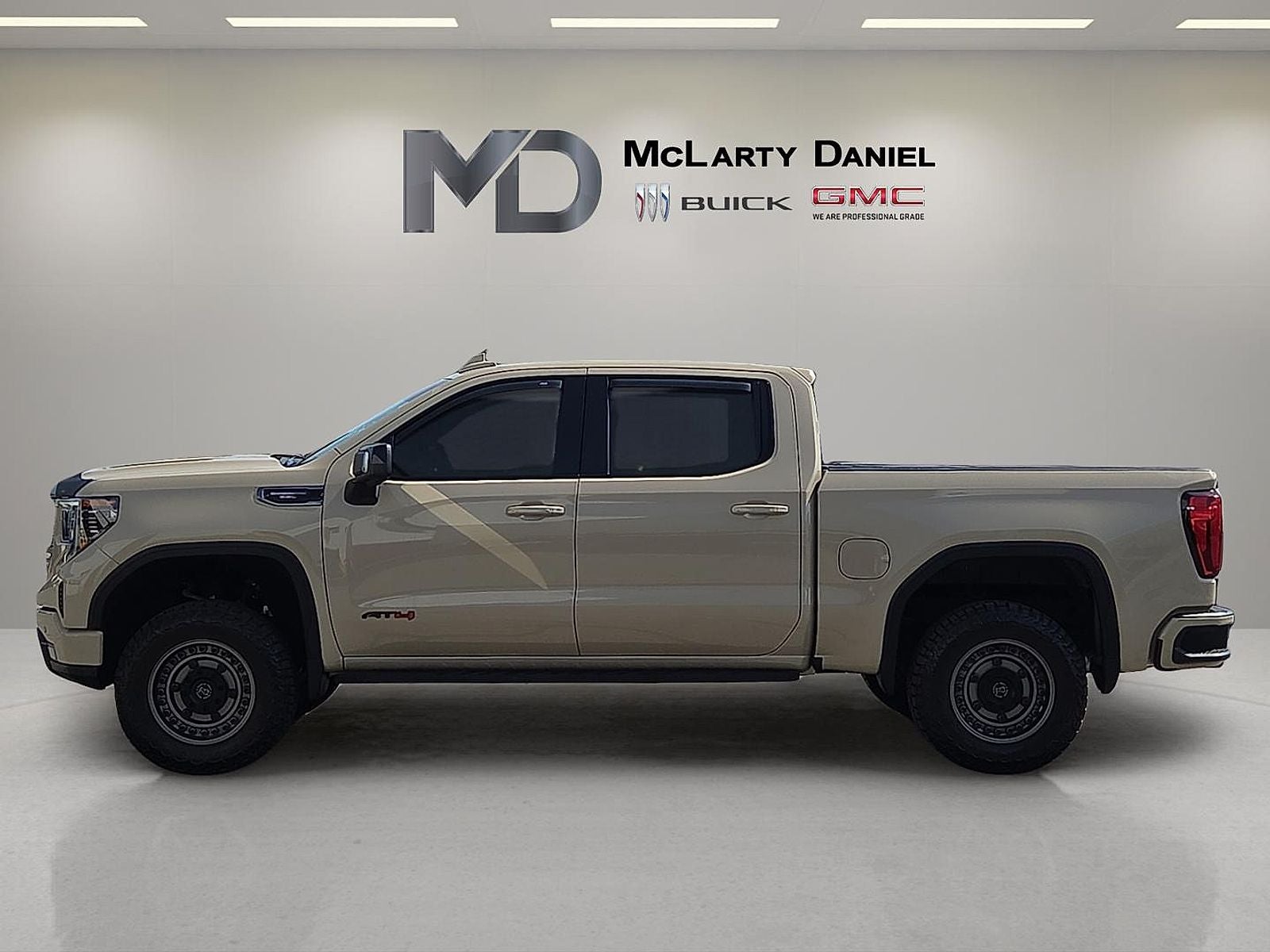 gmc sierra 1500 2022 1GTPUEELXNZ579164 image